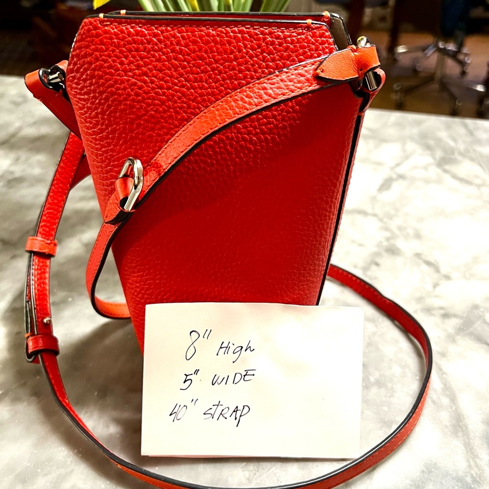 ECCO TEXTUREBLOCK POT  handbag lipstic RED